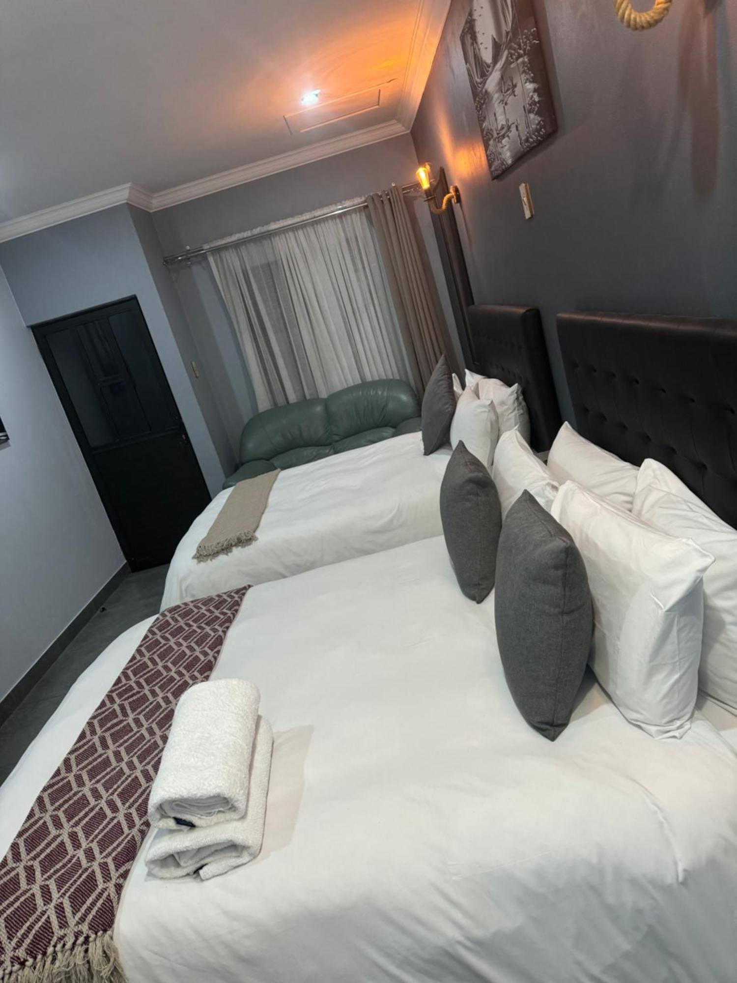 Kv Luxury Guest House Johannesburgo Exterior foto